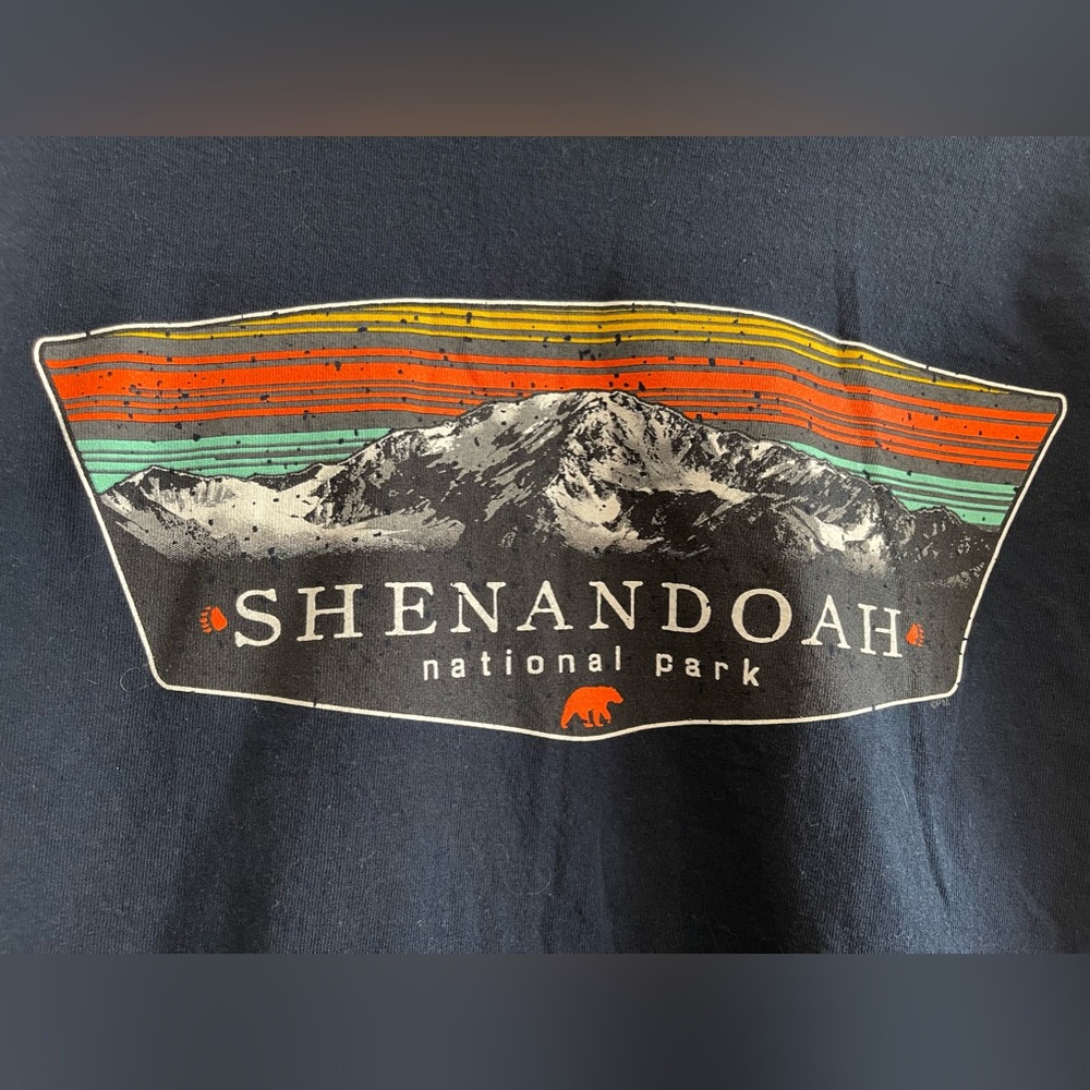 Shenandoah Long Sleeve Graphic Tee - Picture 4 of 6